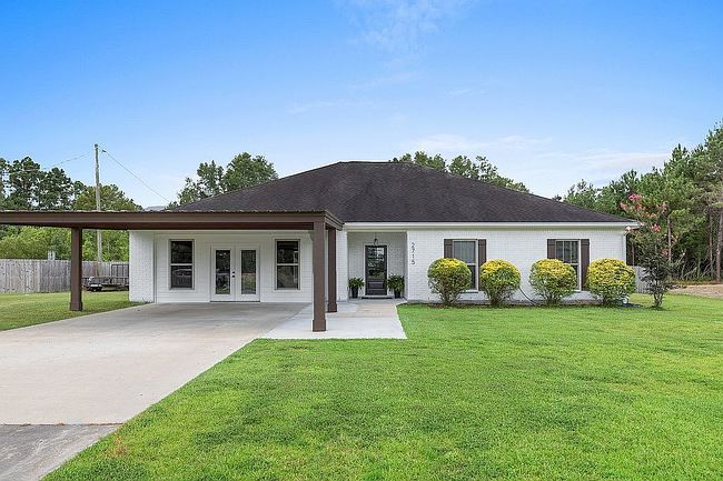 Photo of 2715 Carolyn Dr, Lake Charles, LA