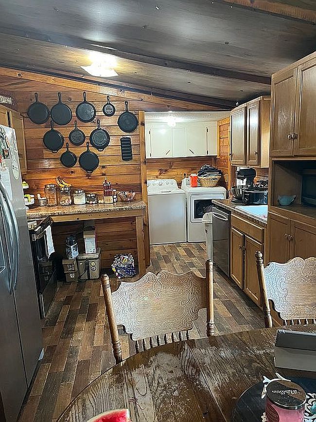 Photo of 966 Emerson Rd, Cohutta, GA
