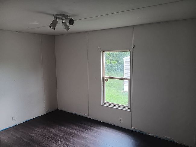 Photo of 8897 Chapel Hill Ct, Hillsboro, MO