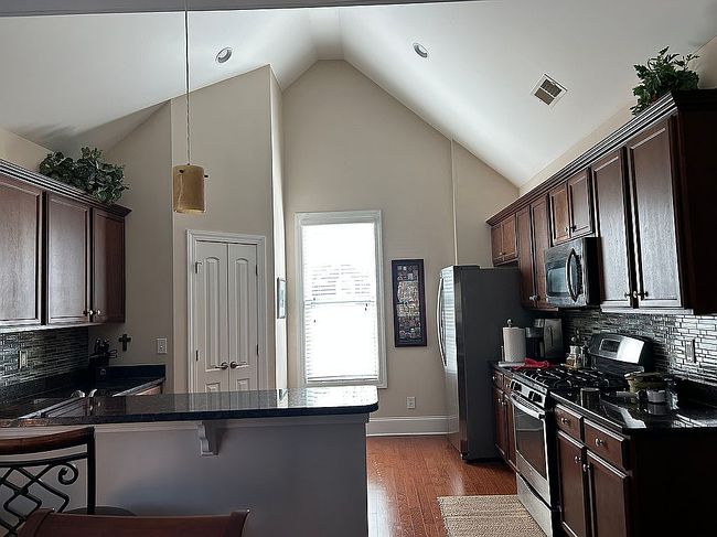 Preview of property located at 156 Stone Column Way