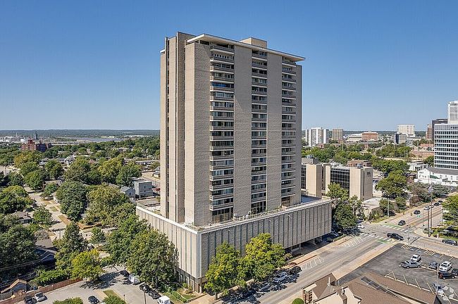 Photo of 1502 S Boulder Ave Apt 10E, Tulsa, OK