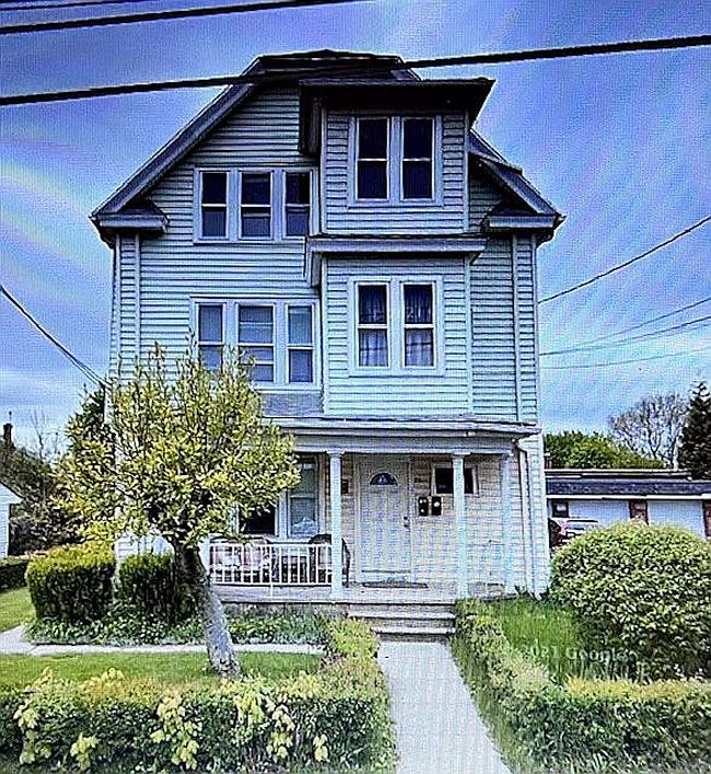 Photo of 255 Hill St, Waterbury, CT