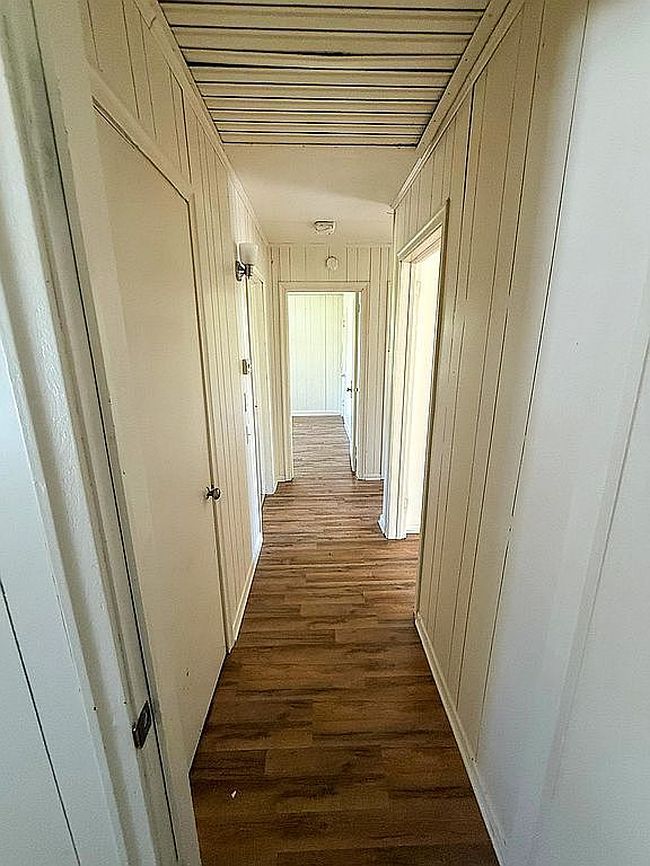 Image of 3250 Oak Forest Dr
