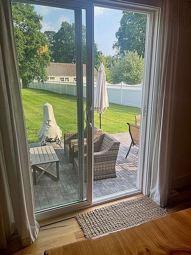Photo of 42 Hartford Ave W, Uxbridge, MA