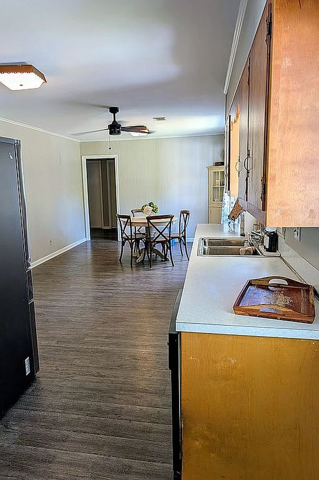 Photo of 82 Oak St, Butler, GA