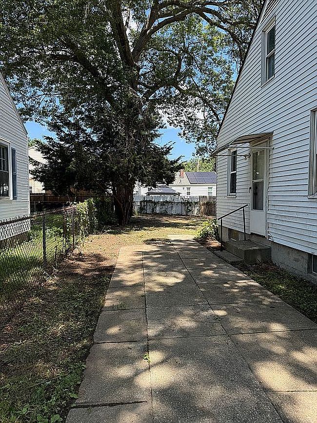 Photo of 130 Merida St, Springfield, MA