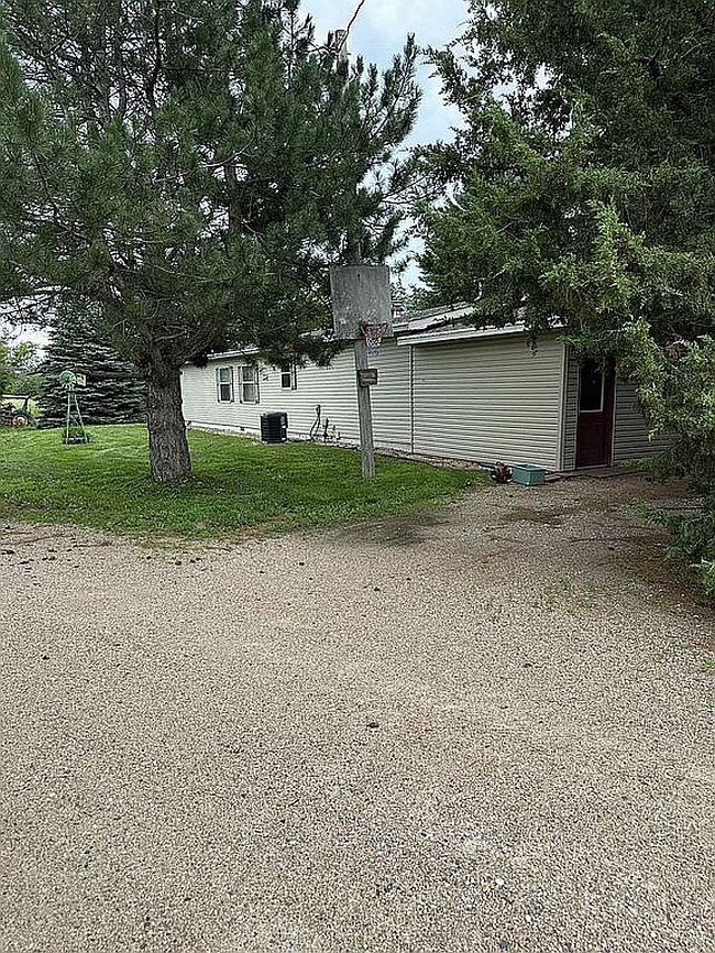 Photo of 207 N Armada St, Miller, NE
