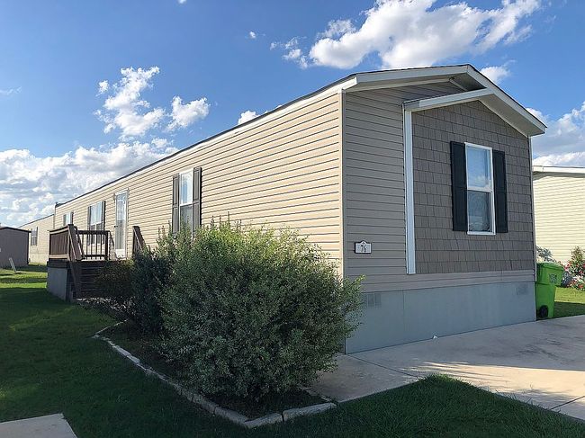 Preview of property located at 7151 Woodlake Pkwy Lot 76