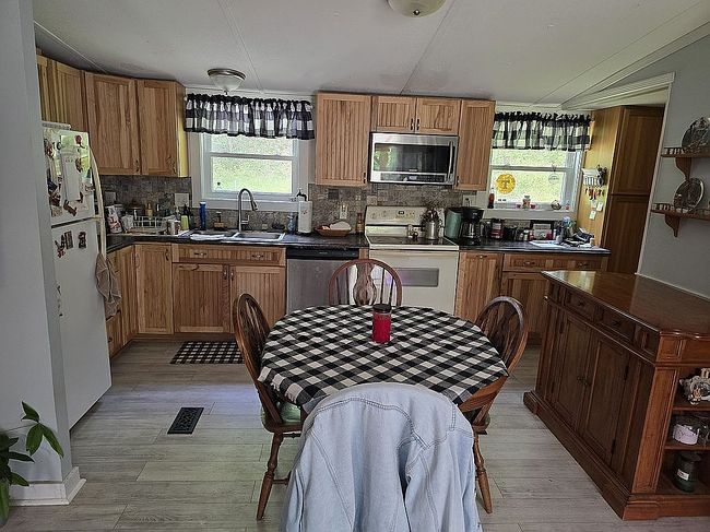 Image of 1620 Guthries Greene Rd