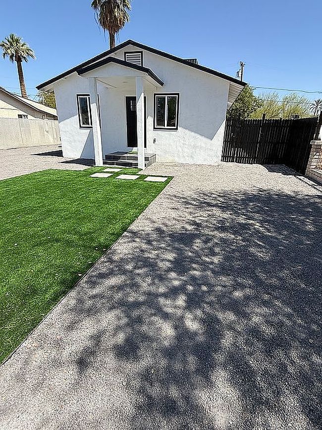 Image of 2314 E Harved St