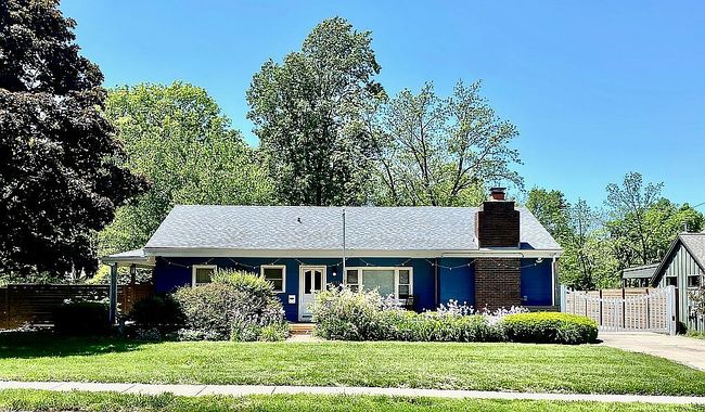 Image of 7832 Lowell Ave