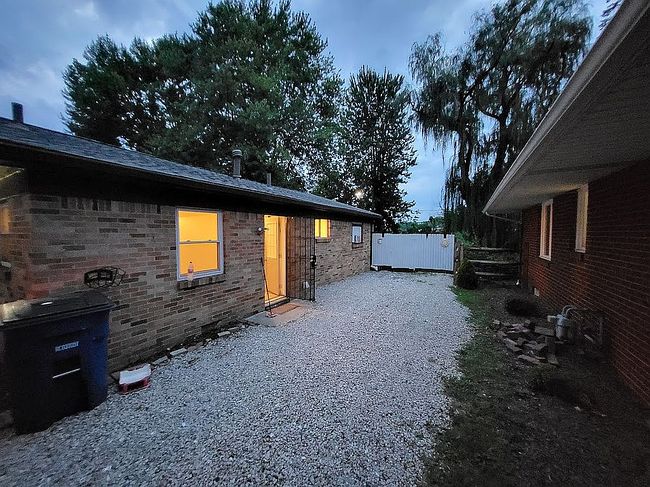 Additional photo 1 of property located at 2332 Airline Ave