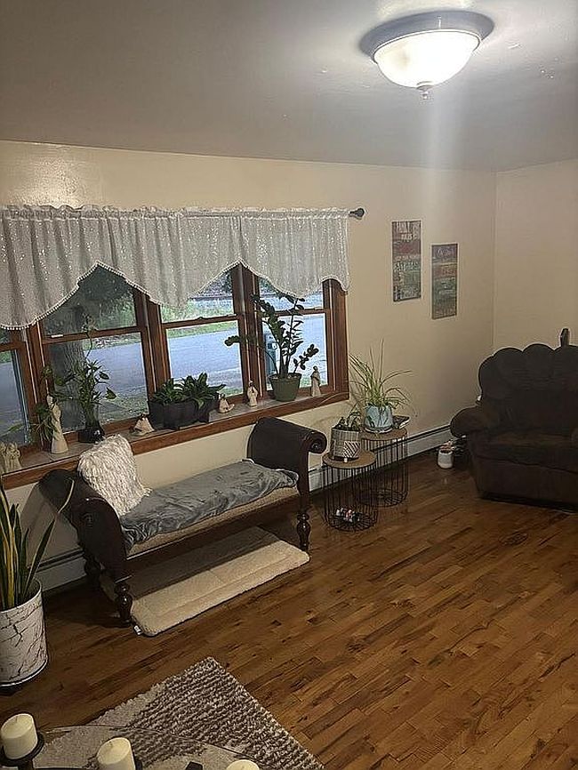Photo of 161 Dietrich Ave, Hazleton, PA