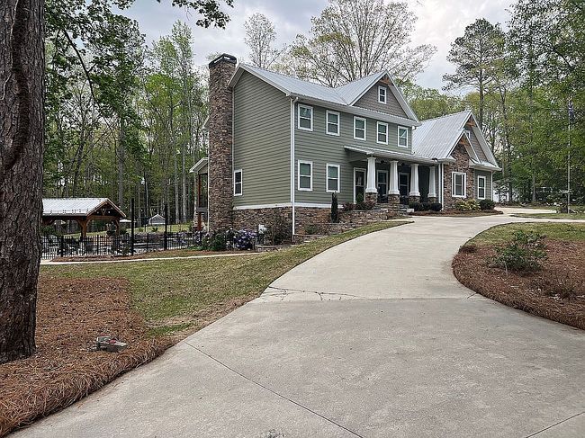 Photo of 232 Green St, Concord, GA