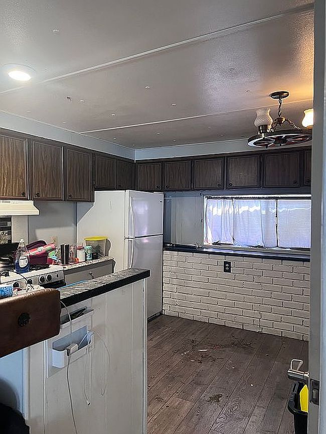 Photo of 22325 Highway 18 #44, Apple Valley, CA