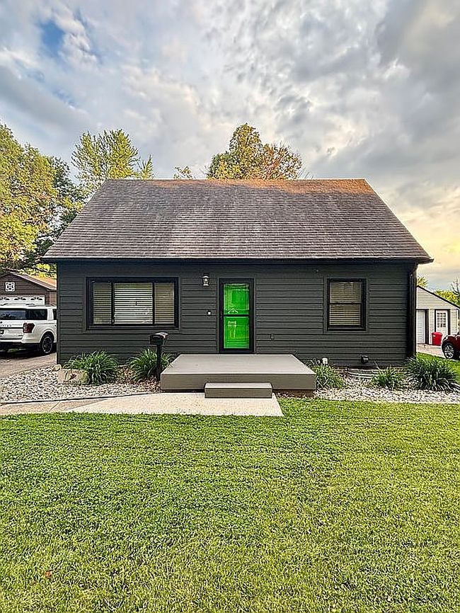 Photo of 313 Mantz Ave, Audubon, IA