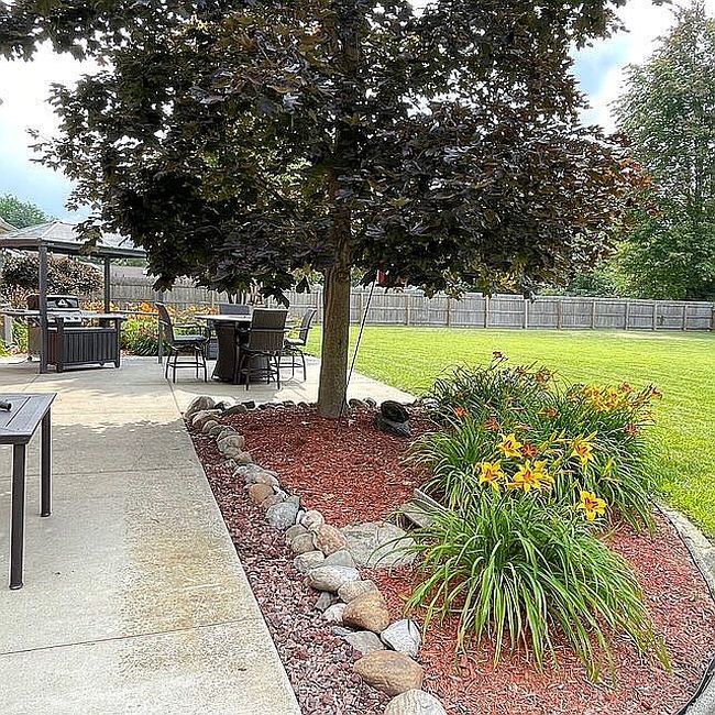 Photo of 8889 Crooked Creek Dr, Saginaw, MI