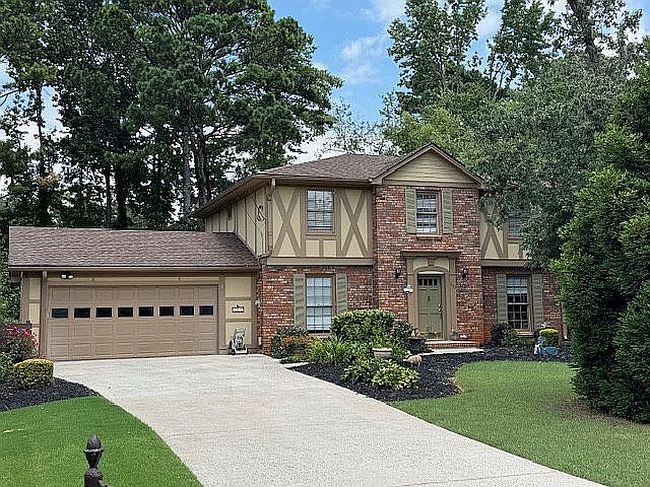 Photo of 350 Stonebridge Dr
