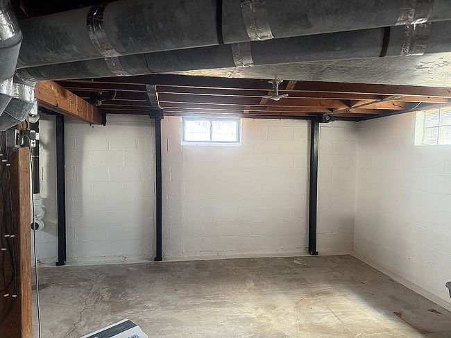 Image of 704 Washington St