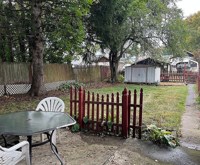 Additional photo 3 of property located at 1317 Moore St