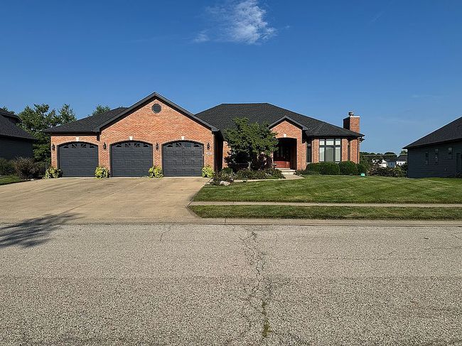 Photo of 204 Grindstone Rd, Chatham, IL