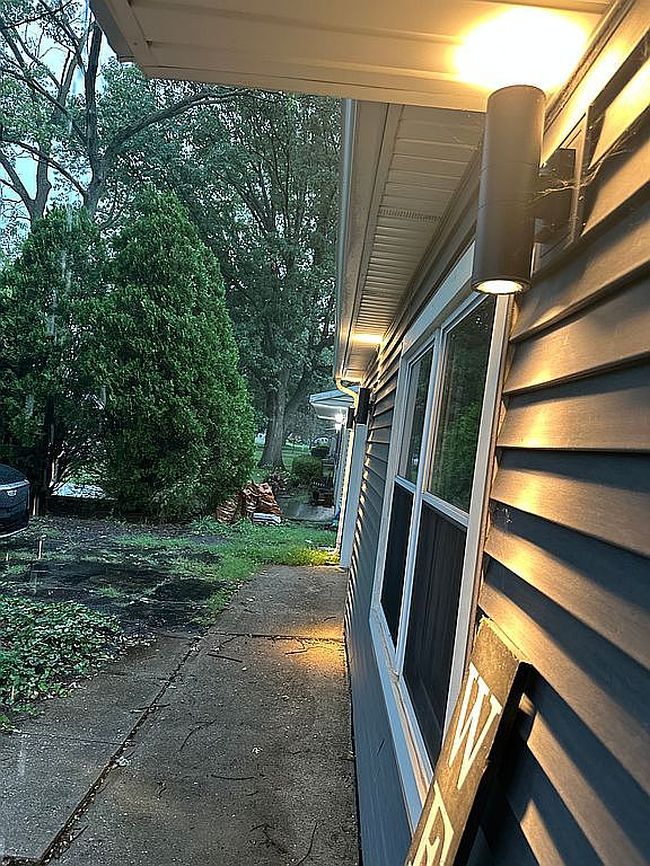Image of 2804 Lawndale Dr