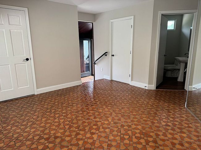 Photo of 2550 Ivy Ln, Decatur, IL