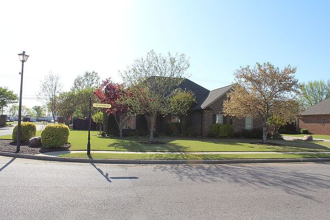 Image of 25215 Queensbury Dr