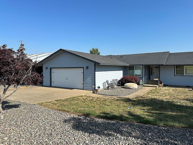Photo of 1160 Valley View Rd, Sutherlin, OR