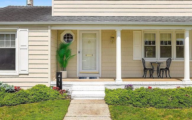 Photo of 411 N Douglas Ave, Margate City, NJ