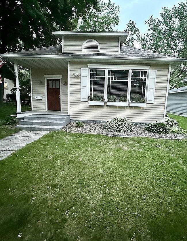 Image of 4838 Stewart Ave