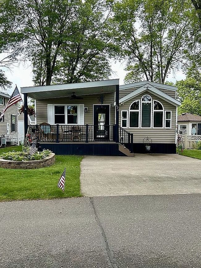 Preview of property located at 12311 185th Ave Se #624