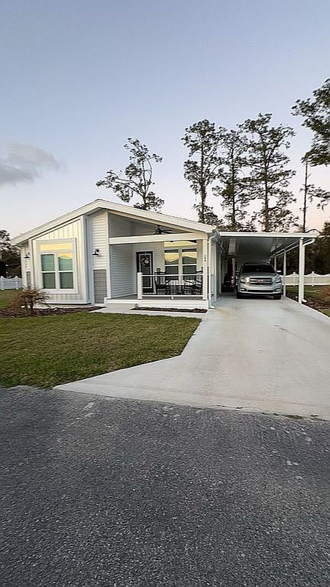 Photo of 239 E Buffalo Bluff Rd #104, Satsuma, FL