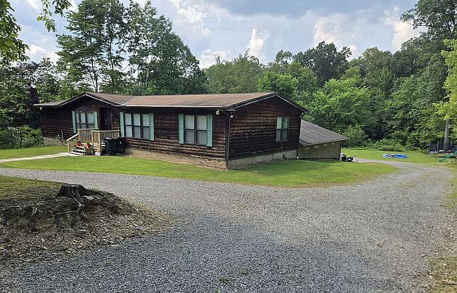Photo of 285 Ridge Ave, Freedom, PA