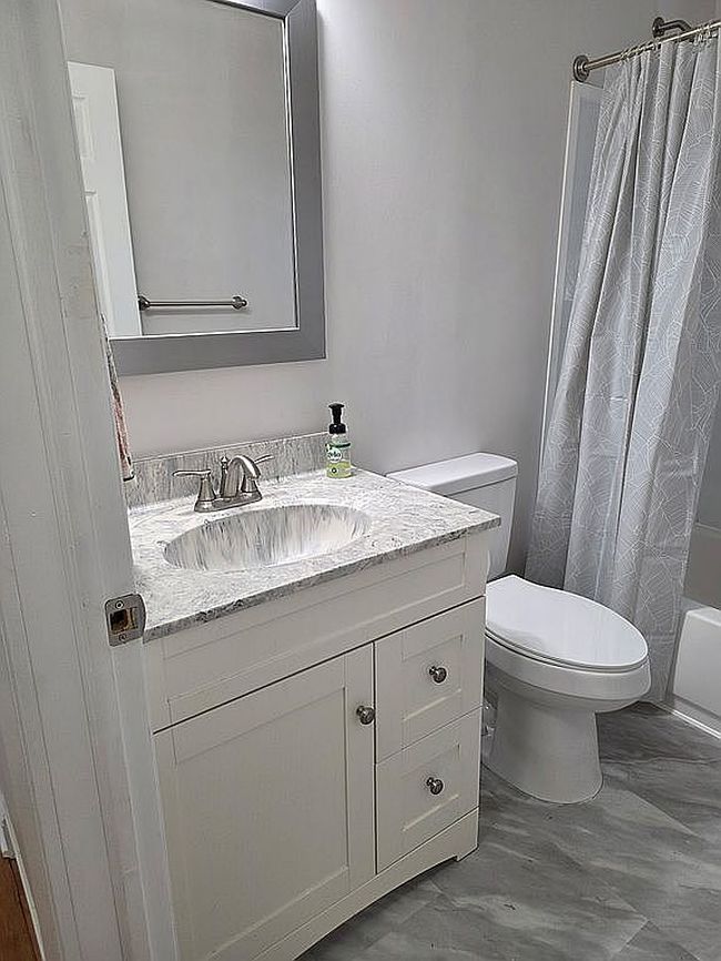 Additional photo 2 of property located at 10509 Thornview Dr