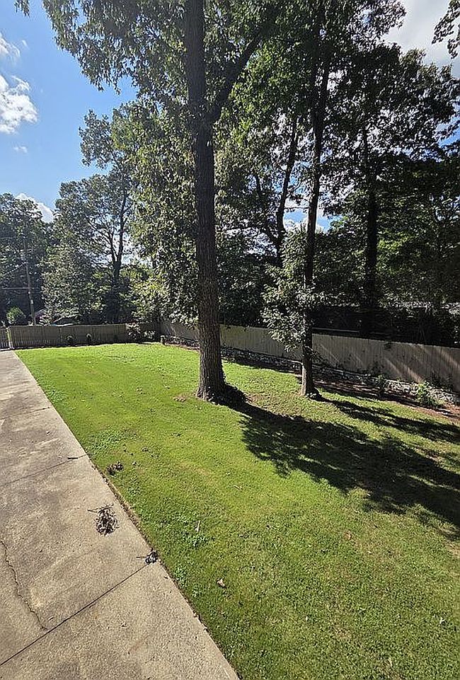 Photo of 2277 Engineers Dr Se, Marietta, GA