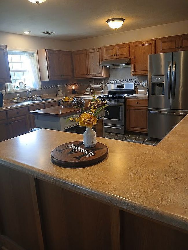 Photo of 83 Watson Ln, Ash Flat, AR