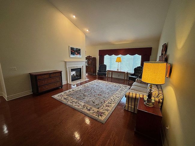 Photo of 37128 Southwind Ct #1, Farmington Hills, MI