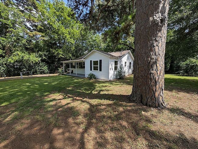 Photo of 824 Fairway Dr, Longview, TX