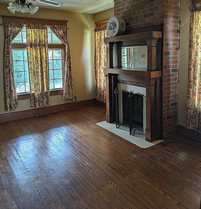 Photo of 601 S Chestnut St, Barnesville, OH