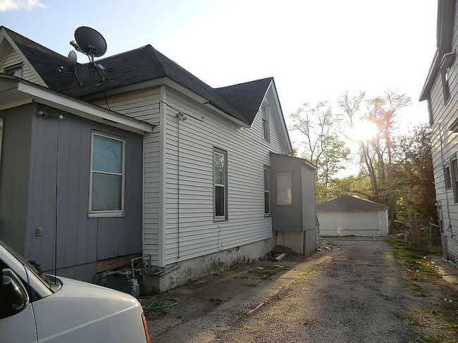 Additional photo 3 of property located at 921 Corbin St