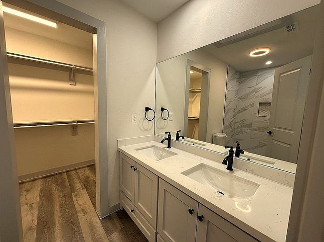 Additional photo 1 of property located at 3418 Bamboo Palm Ct