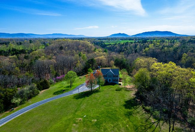 Additional photo 3 of property located at 977 Canterburg Rd