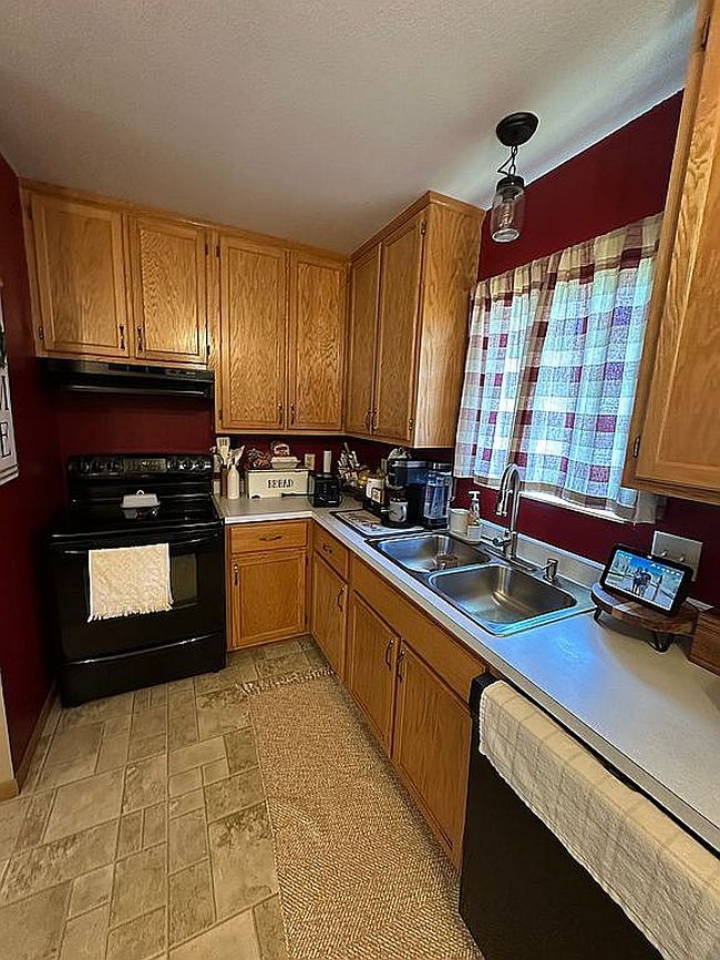 Photo of 203 N 3rd St, Jefferson, SD