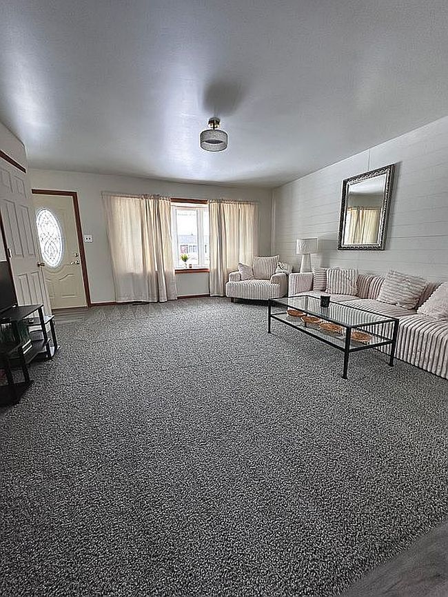 Image of 3402 Silverbrook Ave