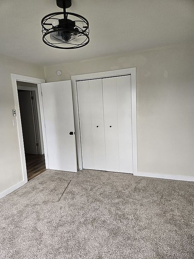 Photo of 515 S 6th St, Elkville, IL