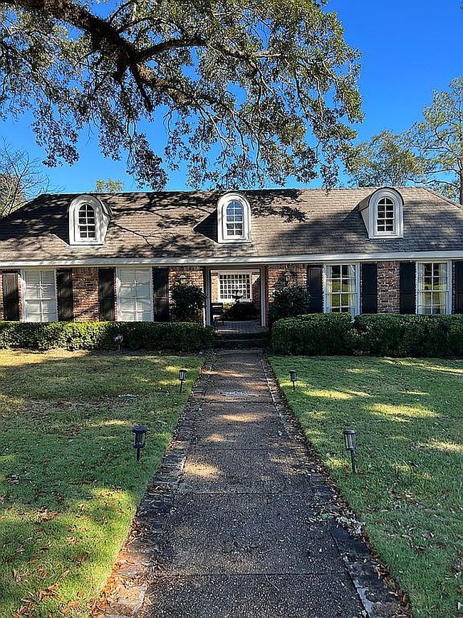 Additional photo 2 of property located at 17 Edgefield Rd