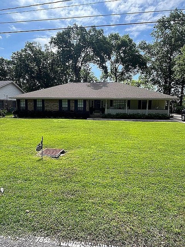 Photo of 2006 Oakmont St, Monroe, LA
