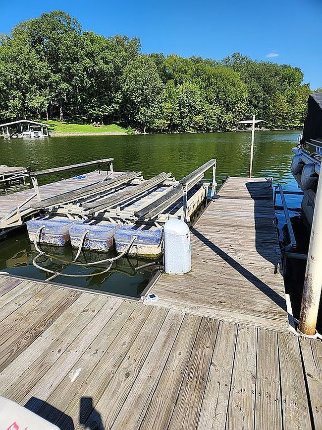 Image of 561 Carriage Cove Rd