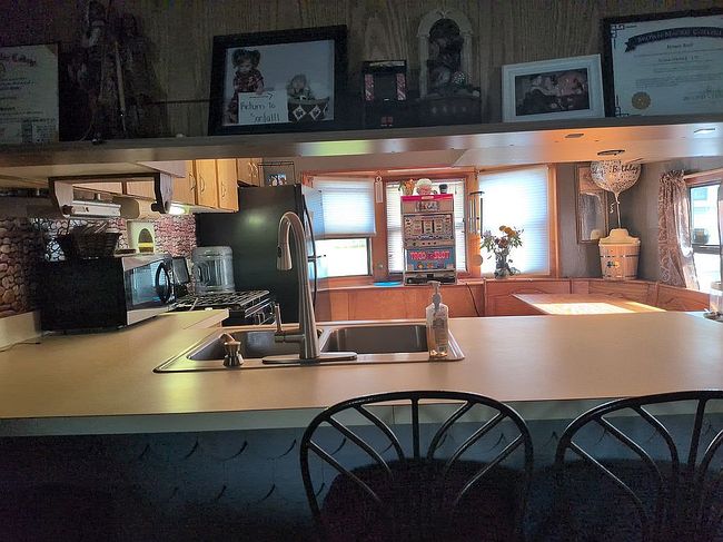 Additional photo 1 of property located at 92 Donova Ln